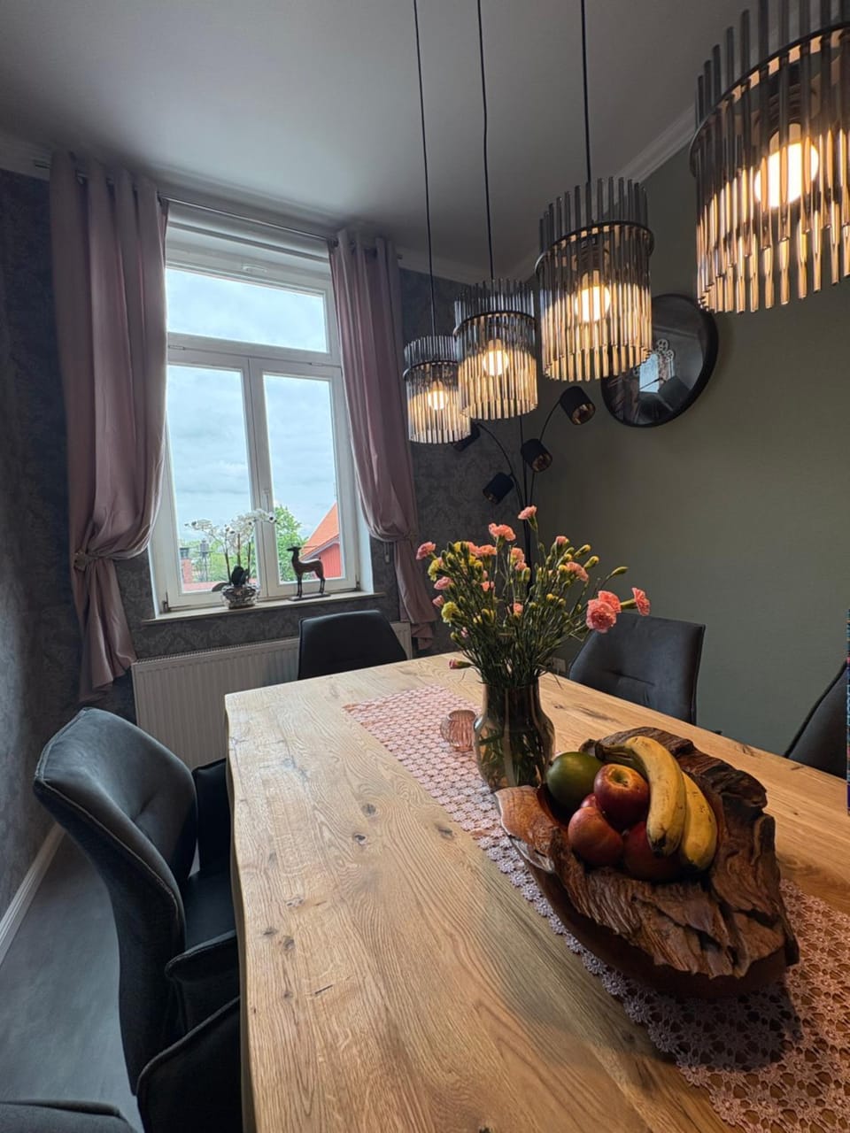 Living room, Dining area