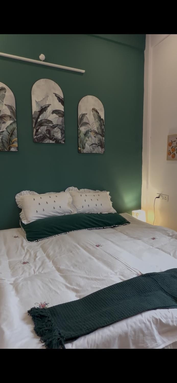 Veera Stays Premium Bed and Breakfast in Lucknow