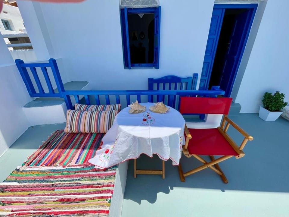 Cycladic House with Aegean Sea View House in Decentralized Administration of the Aegean