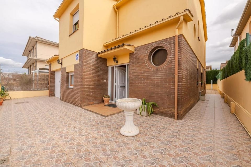 Villa con piscina privada y total intimidad Villa in Garrotxa