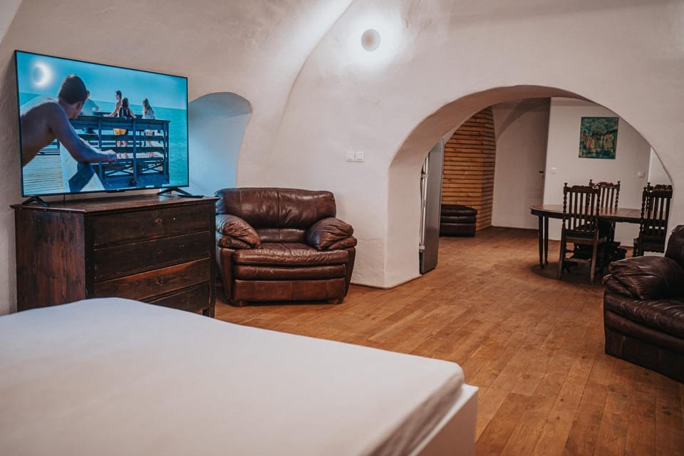 TV and multimedia, Bedroom