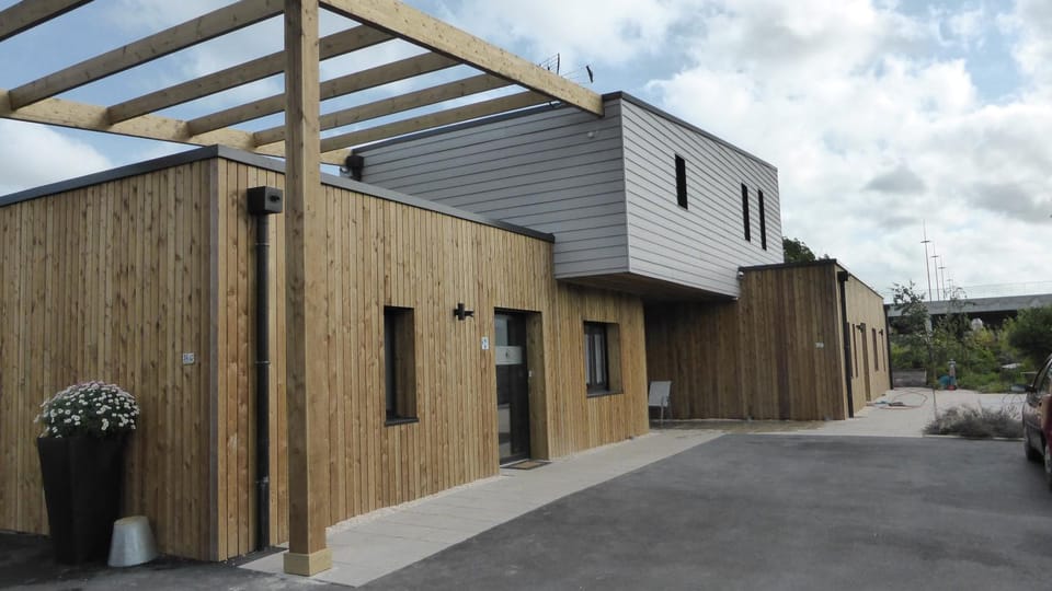 Property building, Facade/entrance