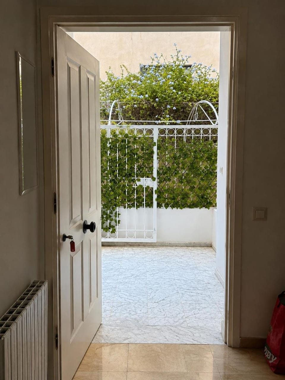 Facade/entrance
