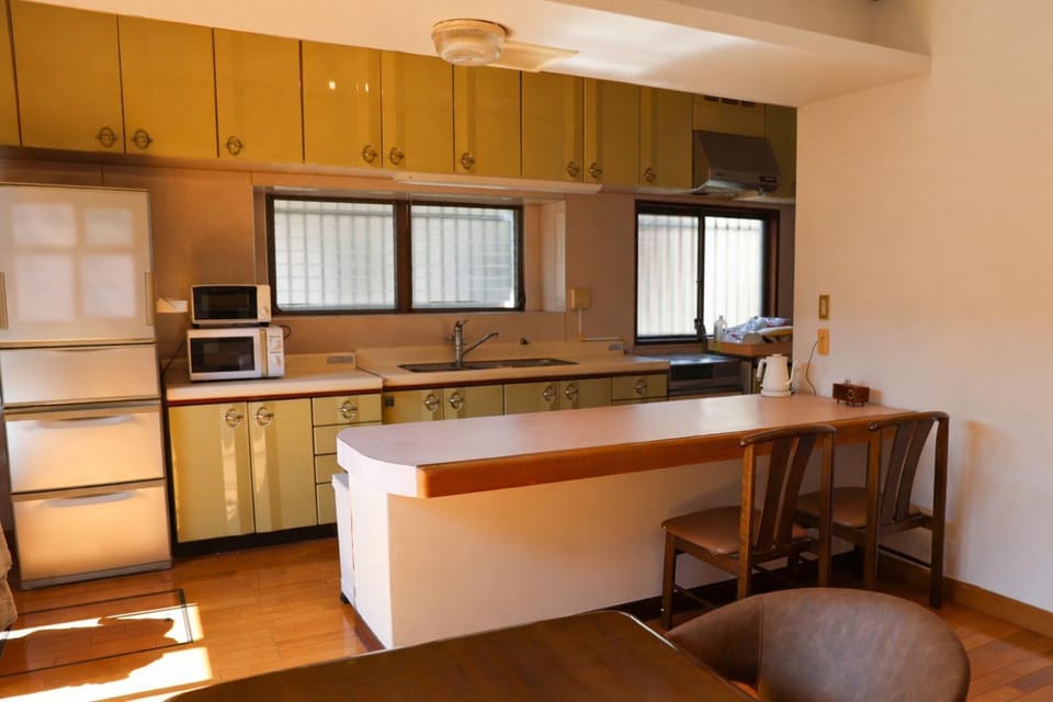 Kitchen or kitchenette, Communal kitchen, kitchen