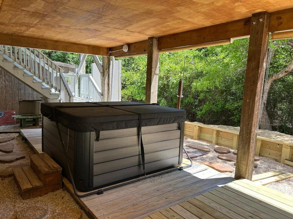 Hot Tub