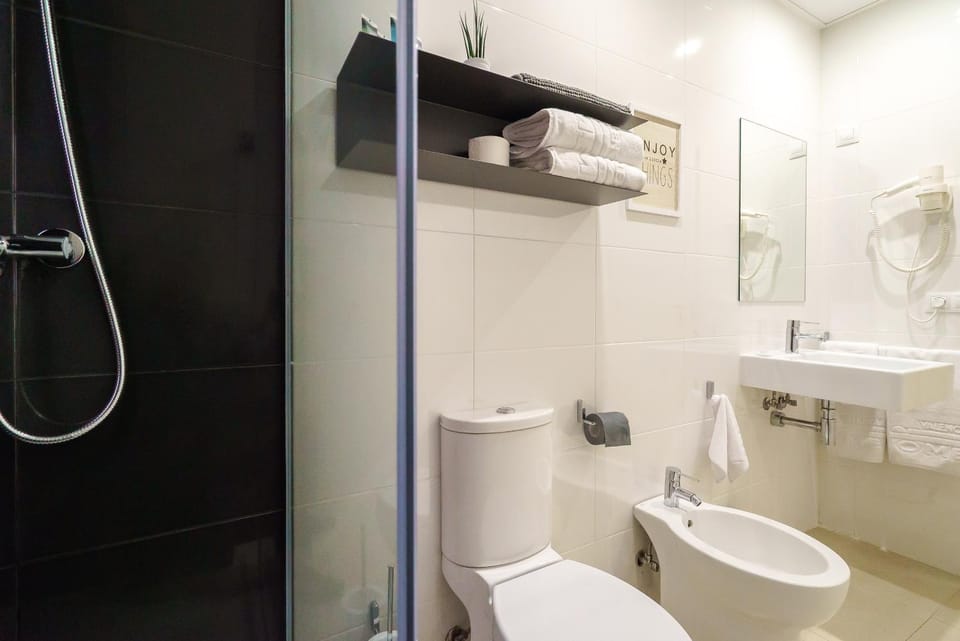 Shower, Bathroom, Other, Decorative detail