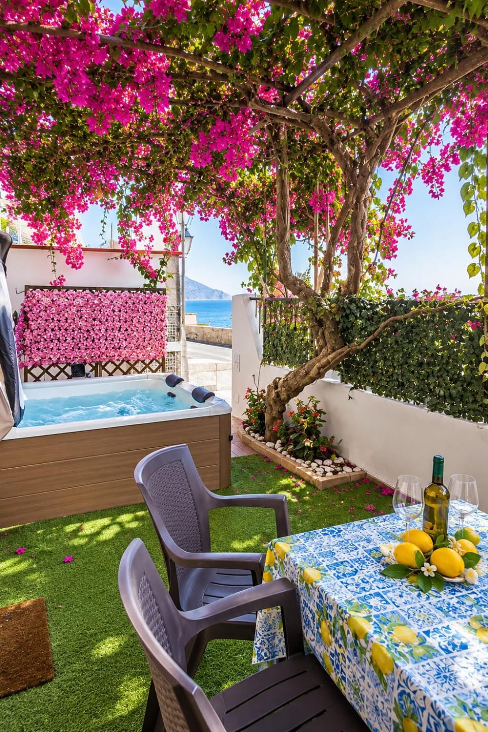 Patio, Garden, View (from property/room), Dining area, Garden view, Pool view, Swimming pool