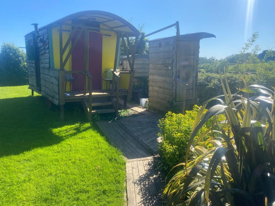 Anglesey Gypsy Caravan Campground/ 
RV Resort in Llanidan