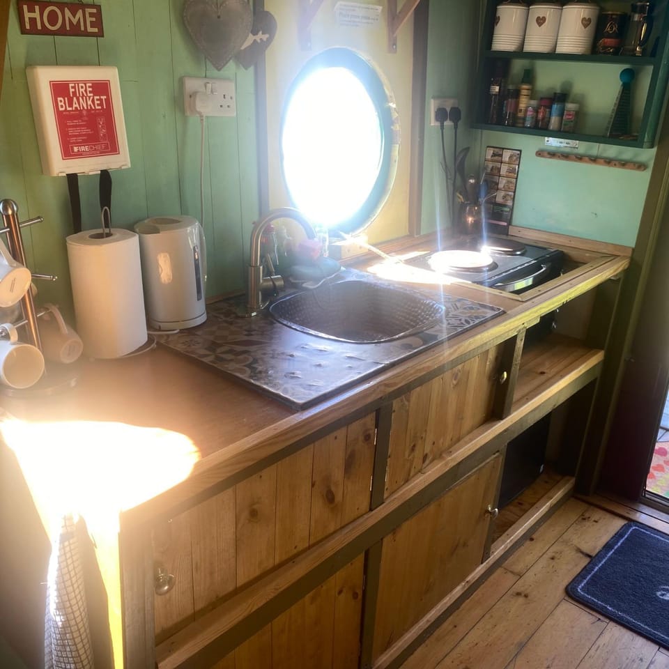 Anglesey Gypsy Caravan Campground/ 
RV Resort in Llanidan