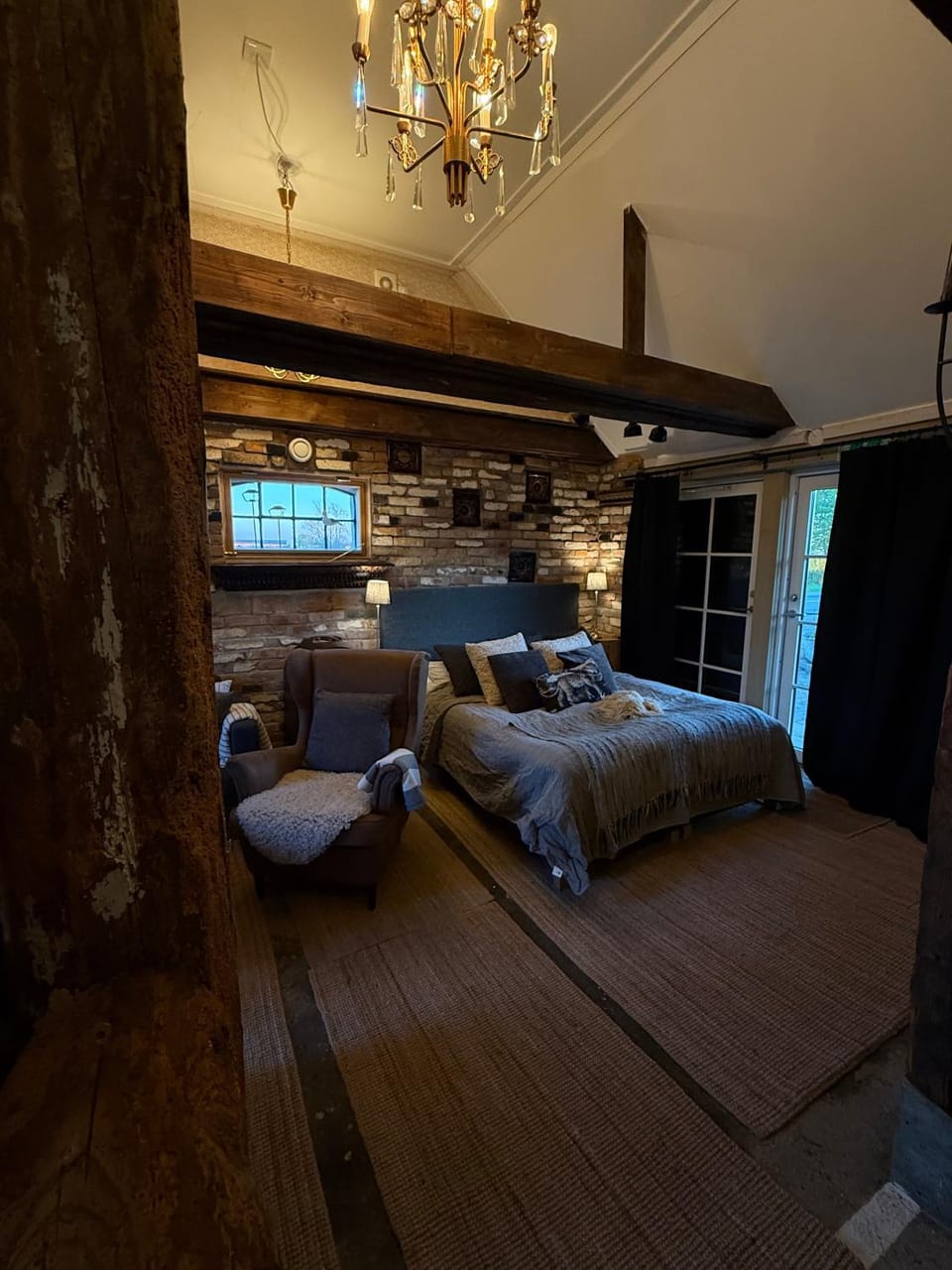 Living room, Bedroom