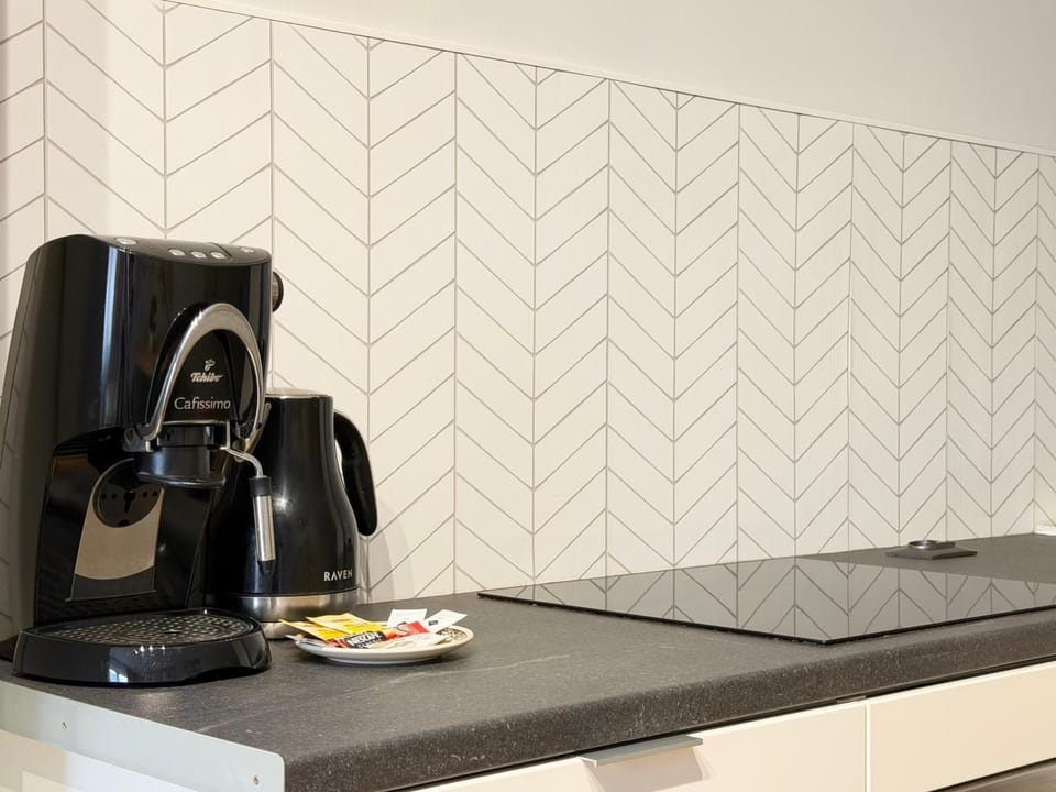 Coffee/tea facilities, Kitchen or kitchenette
