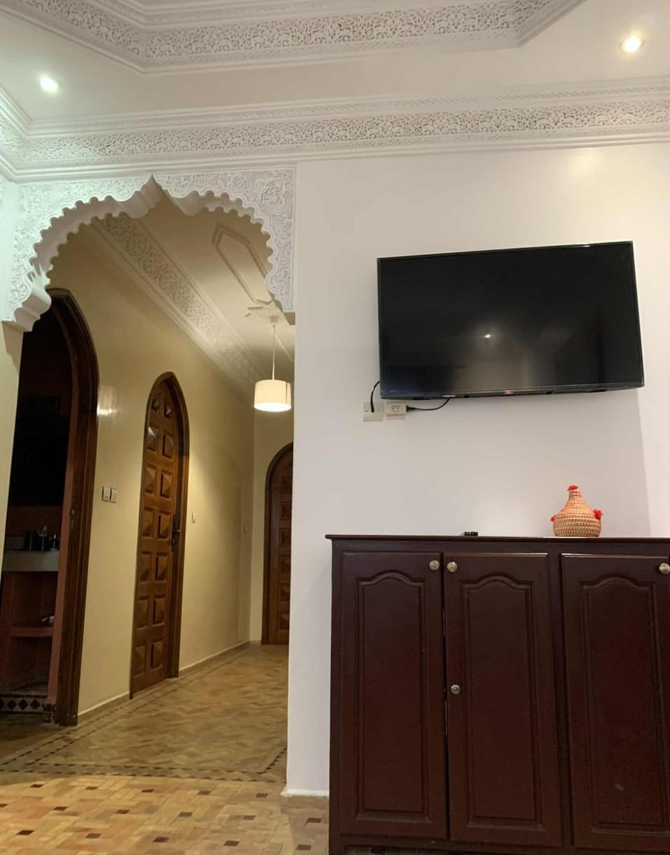 Communal lounge/ TV room, TV and multimedia, Evening entertainment
