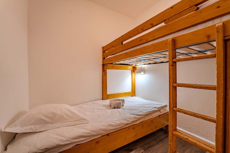 Mountain Apt with Easy Slope Access Apartment in Les Allues