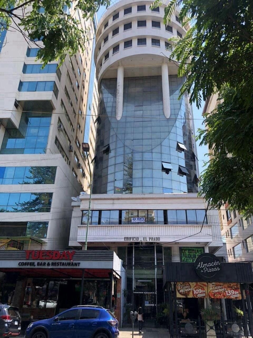 Property building, Location
