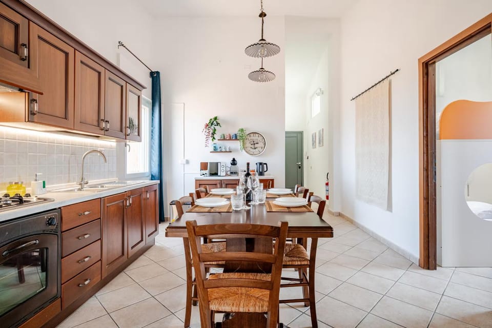 Corso Vittorio, 2 Bedrooms Panoramic Balcony Apartment in Sardinia