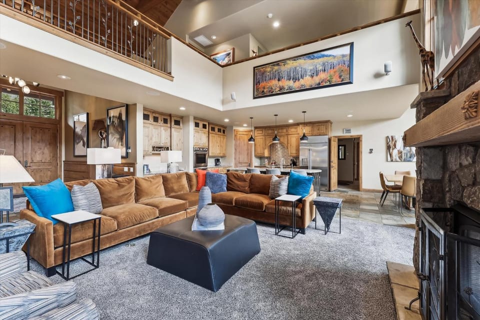 Snow Mansion, Spacious Home Close to Town, Amenities Galore House in Breckenridge
