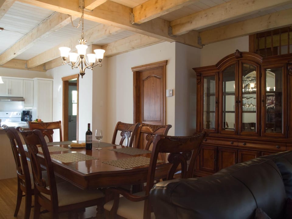 Chalet Rouge Apartment in Newfoundland and Labrador
