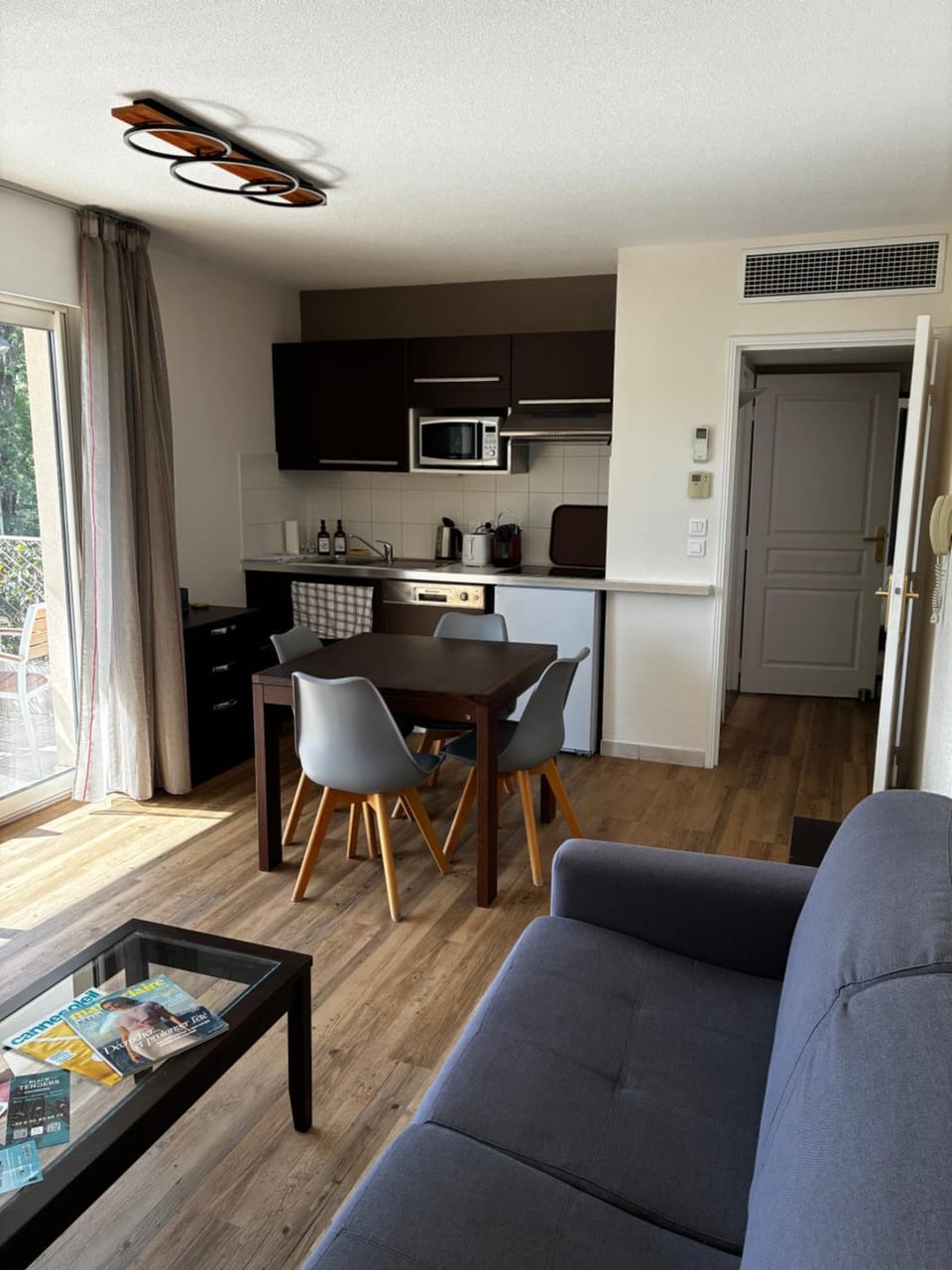 Appartement en bord de rivière, près des plages Apartment in Mandelieu-La Napoule