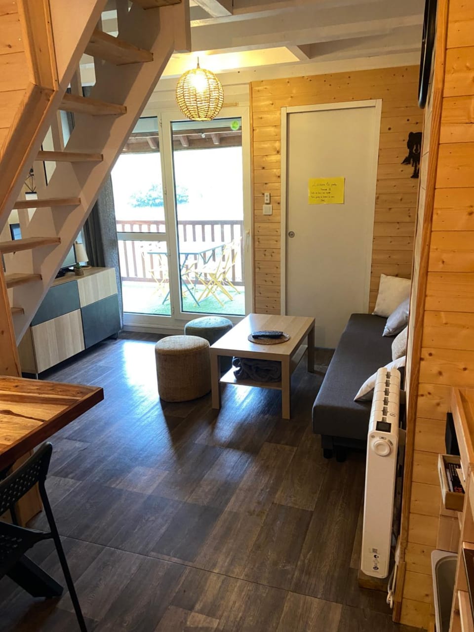 Duplex 6 personnes - terrasse vue montagne Apartment in Occitanie