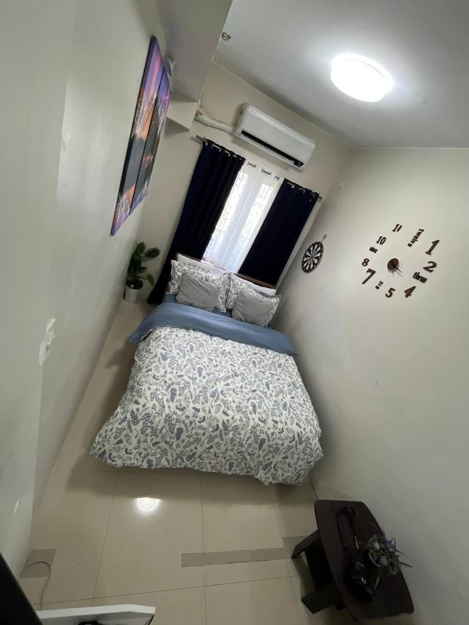 Adam 2 beds condo Apartment hotel in Las Pinas
