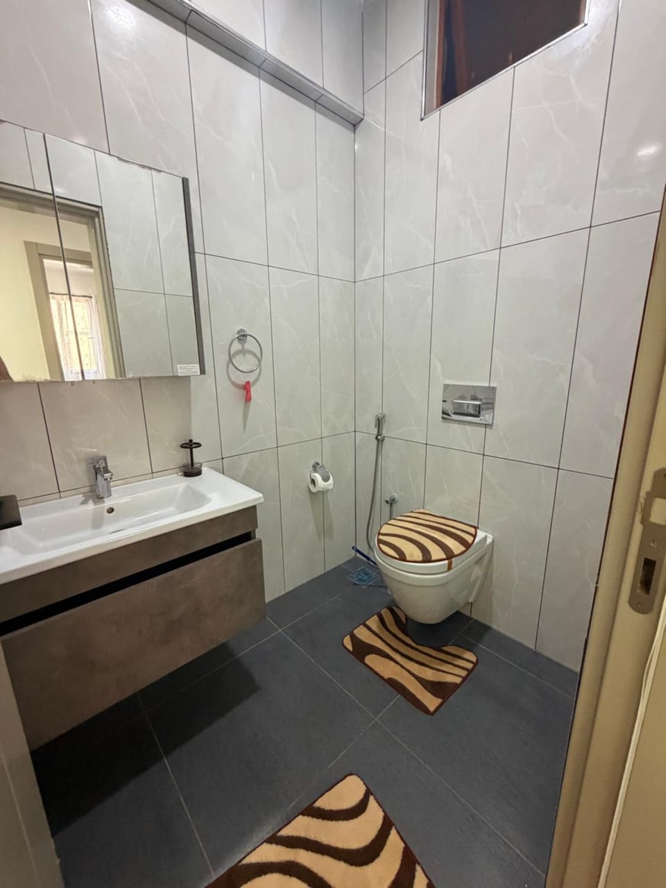 Luxurious Aqua nyali bnb Apartment in Mombasa County