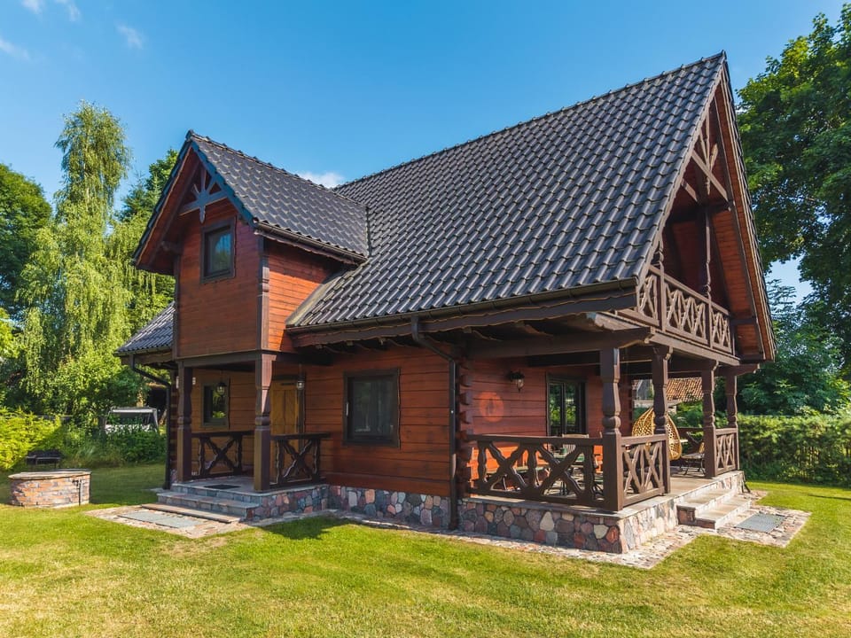 NussDom nad samym jeziorem House in Poland
