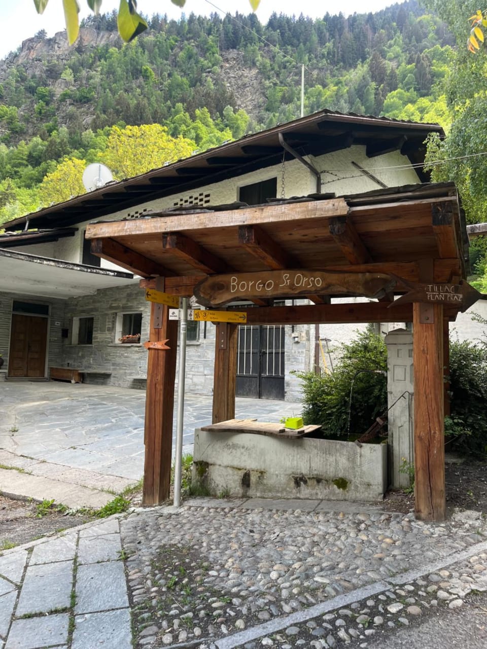 Sthone House Apartment in Aosta Valley, Italy
