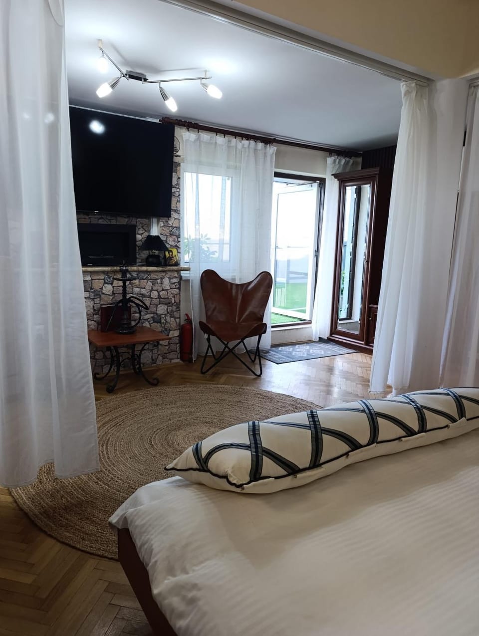 Photo of the whole room