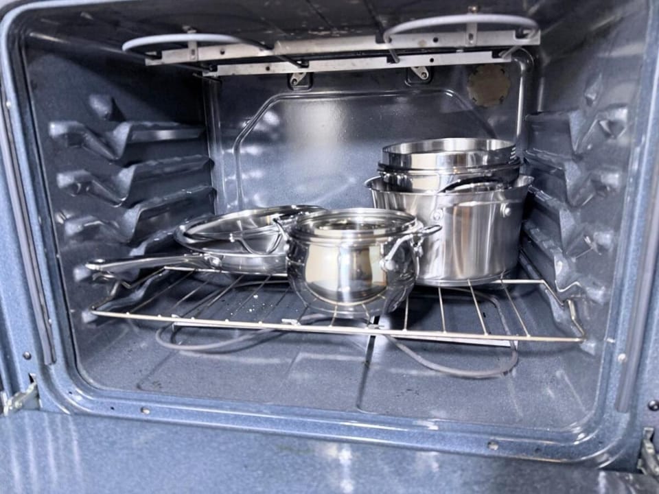 Convenient Stays-with Free Parking, Heat&AC Apt 7 Apartment in Manchester
