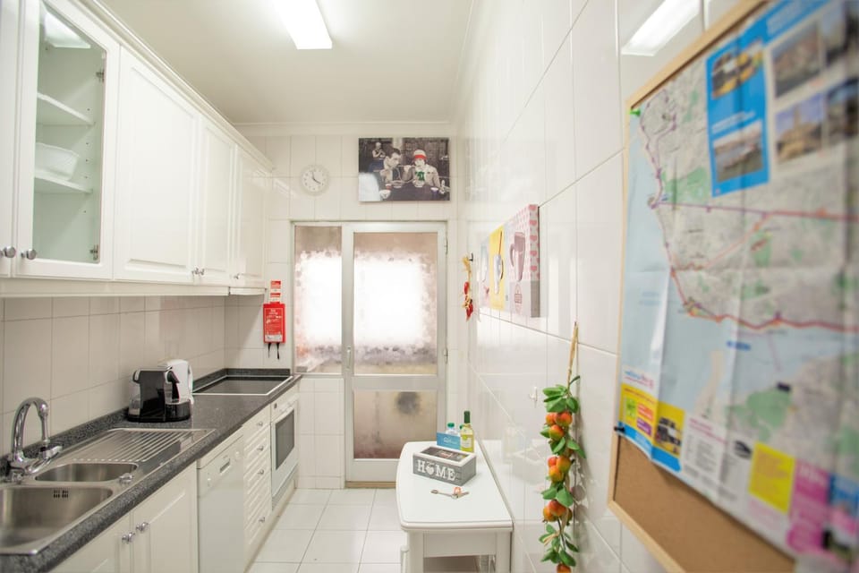 Coffee/tea facilities, Kitchen or kitchenette, pet friendly, stove