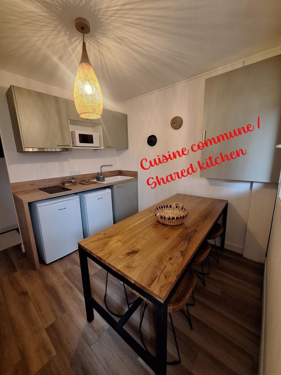 Dining area, Communal kitchen, kitchen