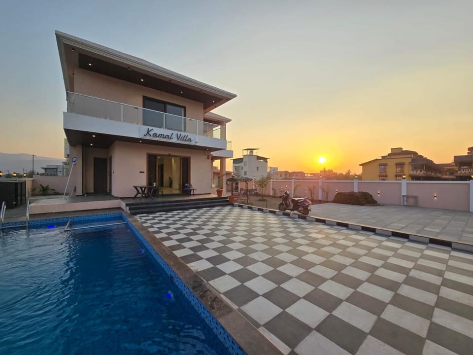 Kamal Bed and Breakfast in Maharashtra