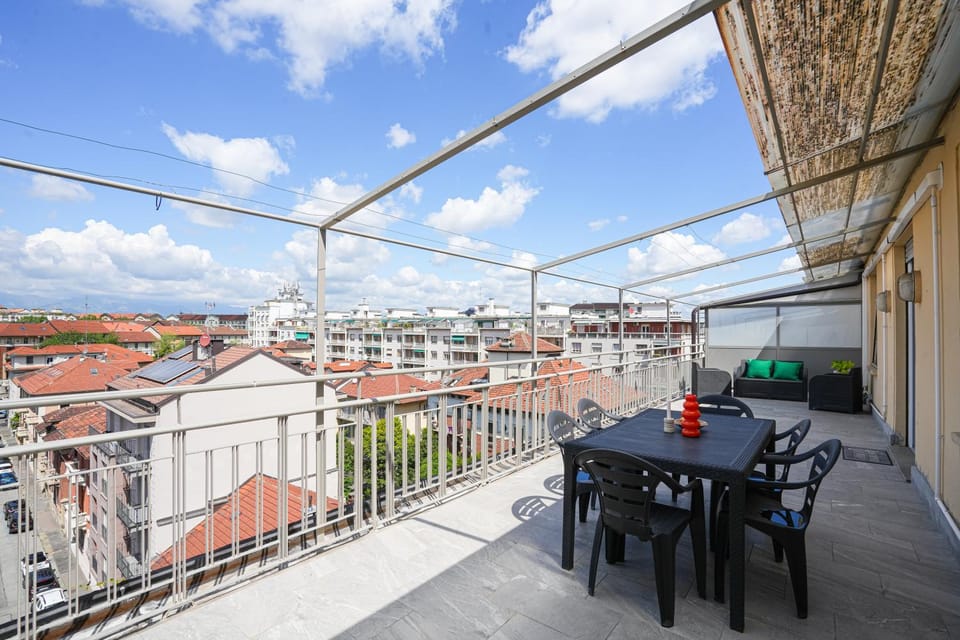 Property building, Balcony/Terrace