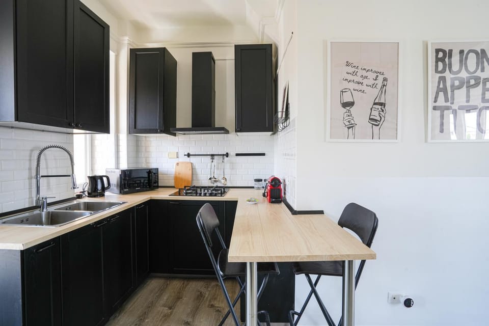 Kitchen or kitchenette, kitchen