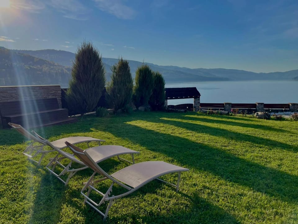 Cabana Panoramic Bicaz House in Romania
