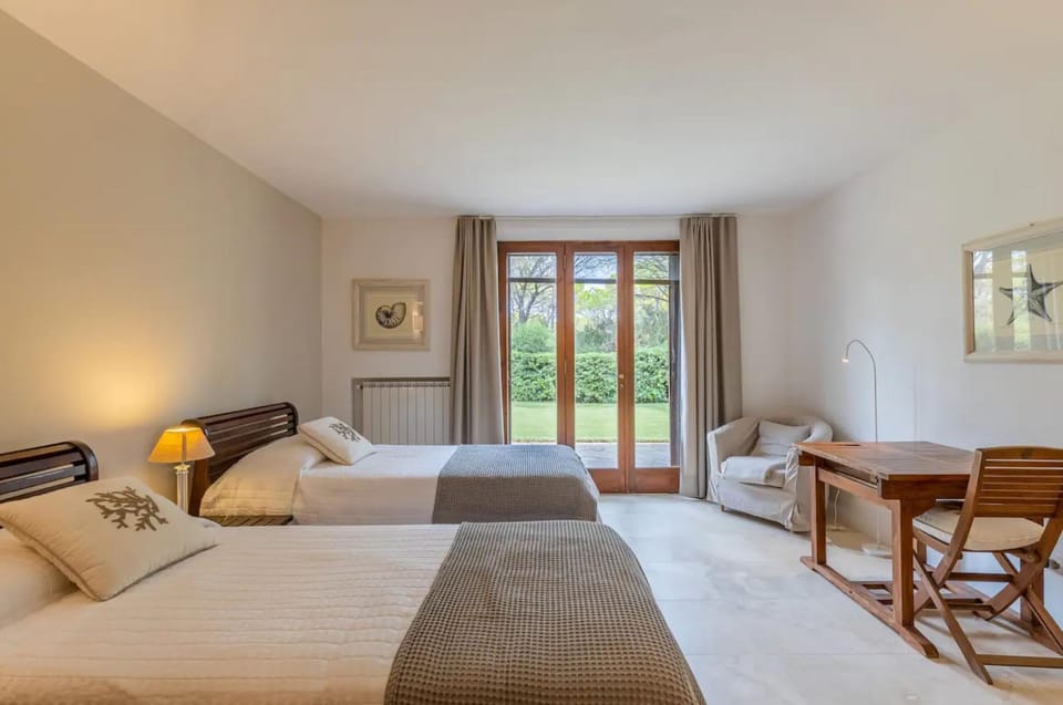 Roseraie Villa Heated Pool Apartment in Tuscany
