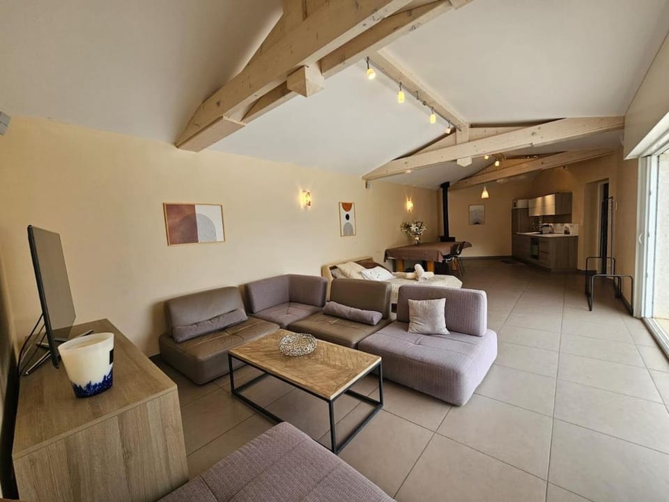 TV and multimedia, Living room