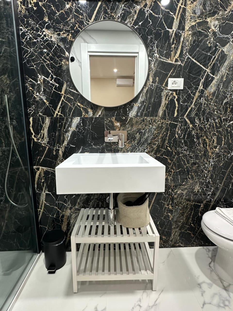 Dimora Romana Suites Bed and Breakfast in Rome