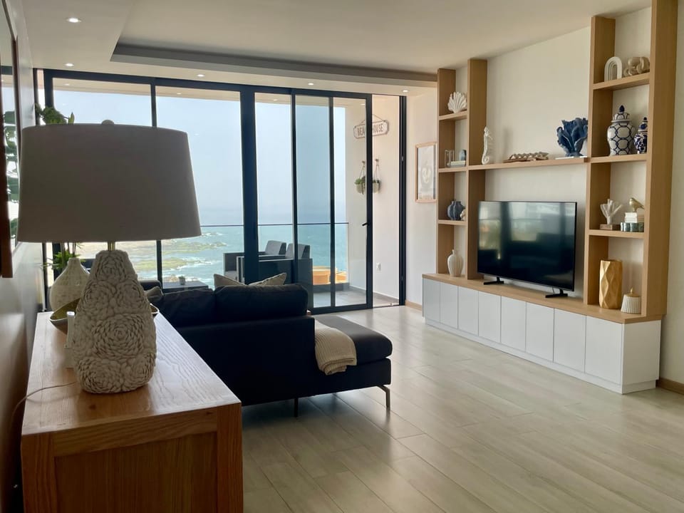 Coastal Waves Apartment in Praia
