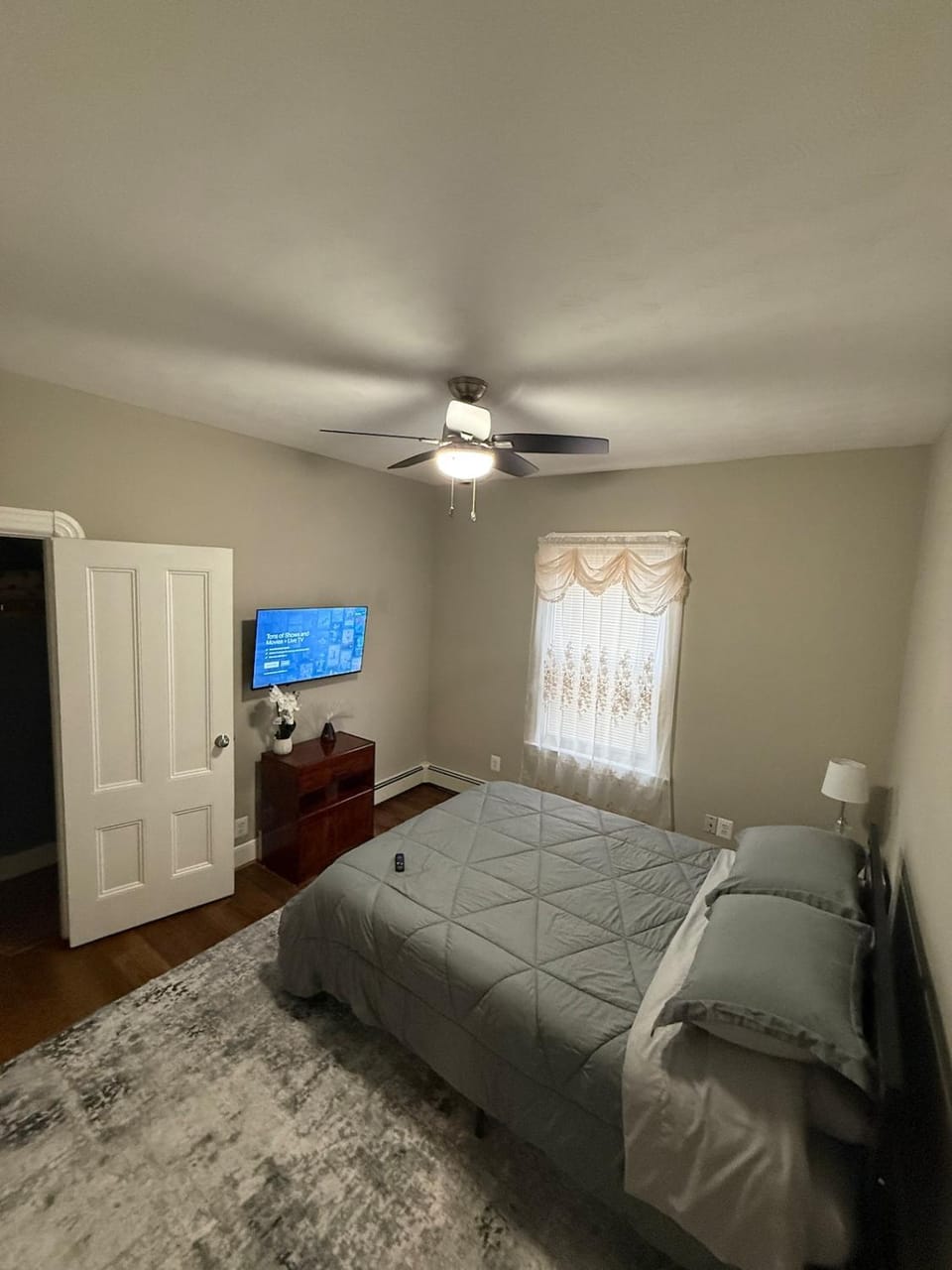 Beautiful apartment walking distance to stadium! Apartment in Rhode Island