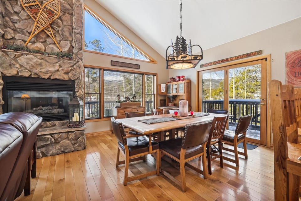 Wildwood Peaks: Secluded Breckenridge Cabin with Hot Tub and Ski Area Views Cabin in Breckenridge