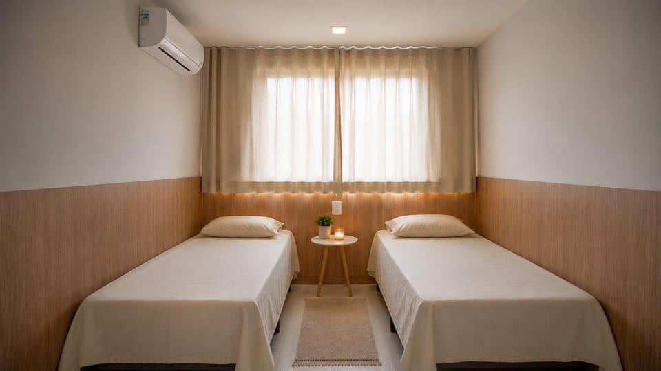 Bedroom, air conditioner