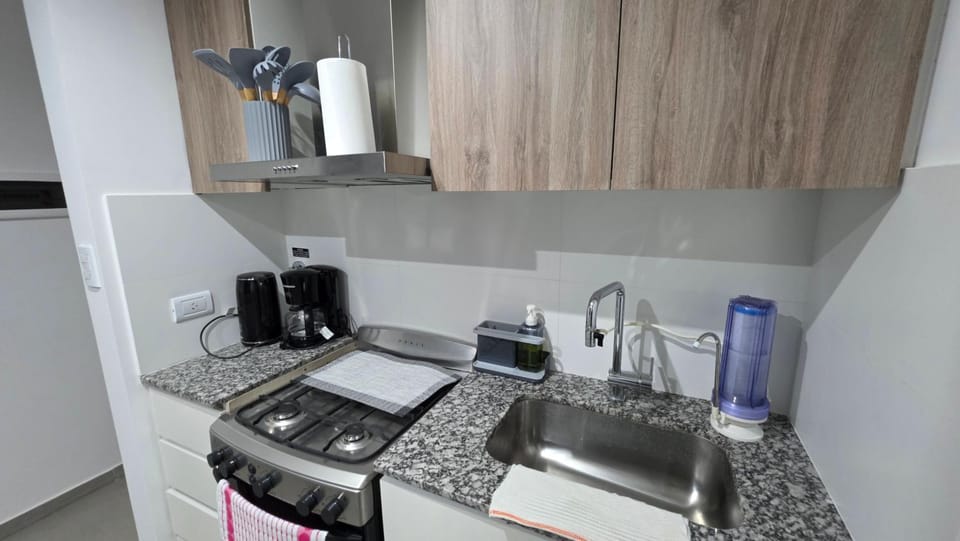 Coffee/tea facilities, Kitchen or kitchenette, pet friendly, stove