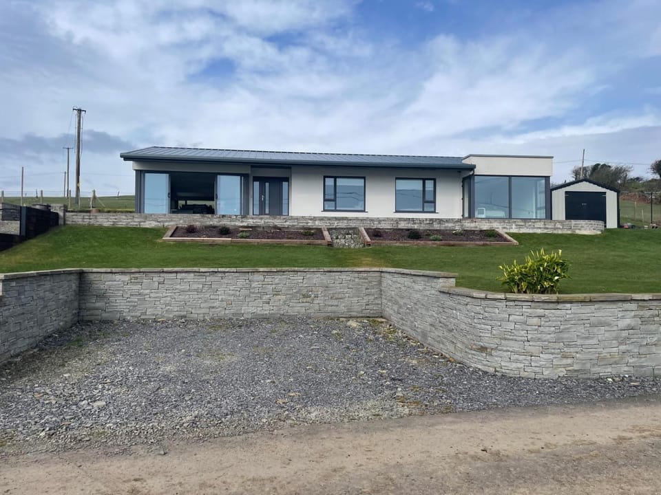 Property building, Sea view