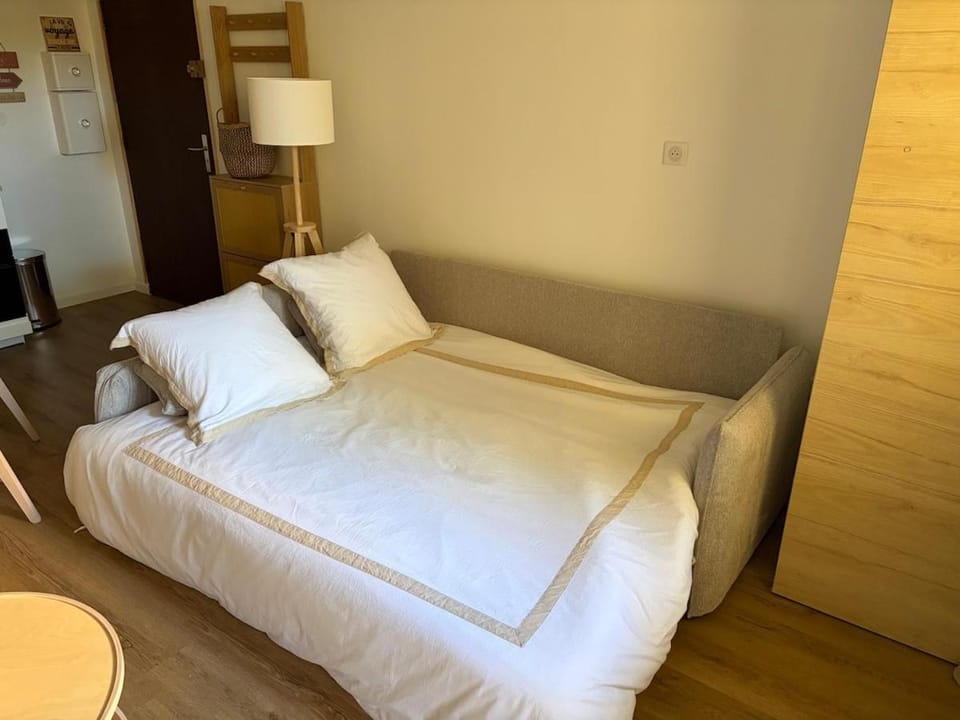 Appartement rénové au calme, avec clim et terrasse proche de la Mer Apartment in L'Île-Rousse