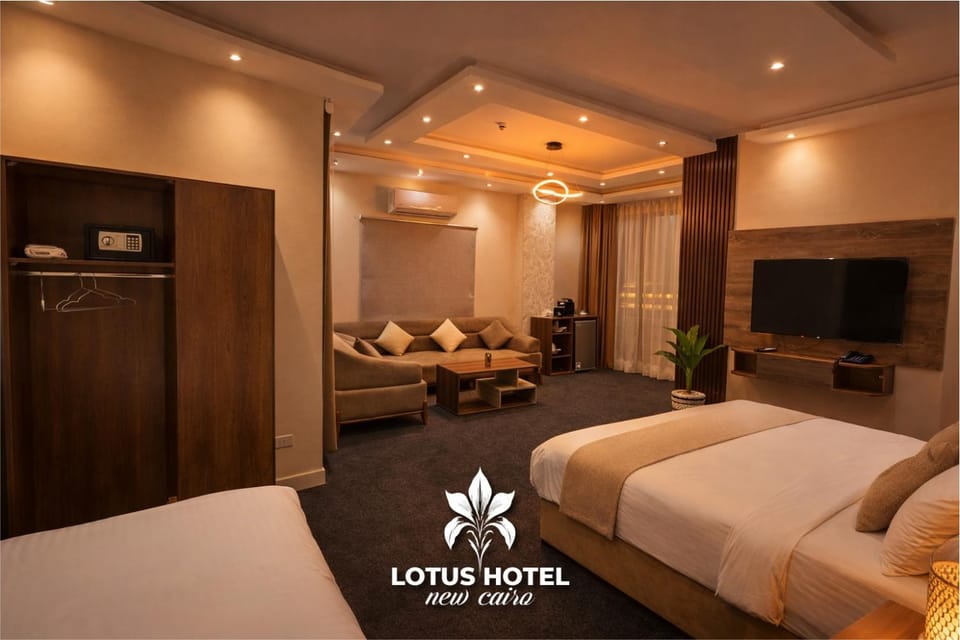 Communal lounge/ TV room, Bed, Living room, Seating area, Bedroom