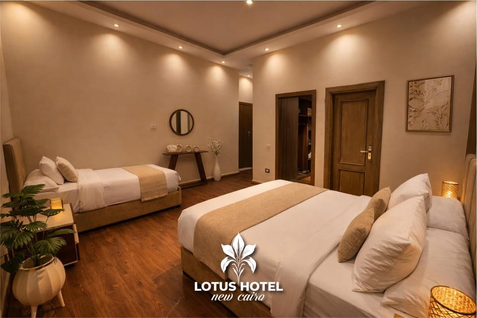 Bed, Photo of the whole room, Bedroom, Text overlay