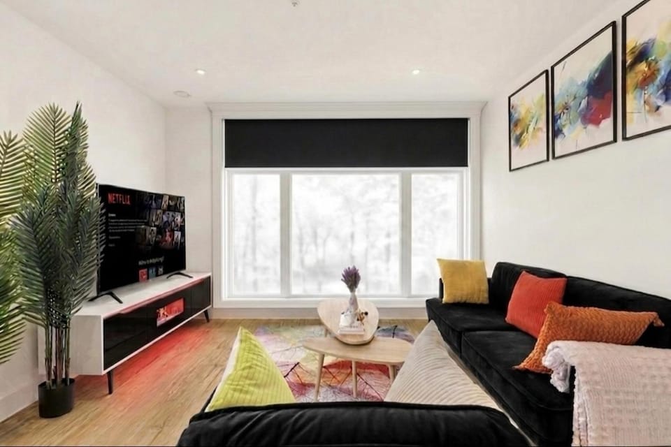 Luxury 2-Bed Canning Town Haven Apartment in London