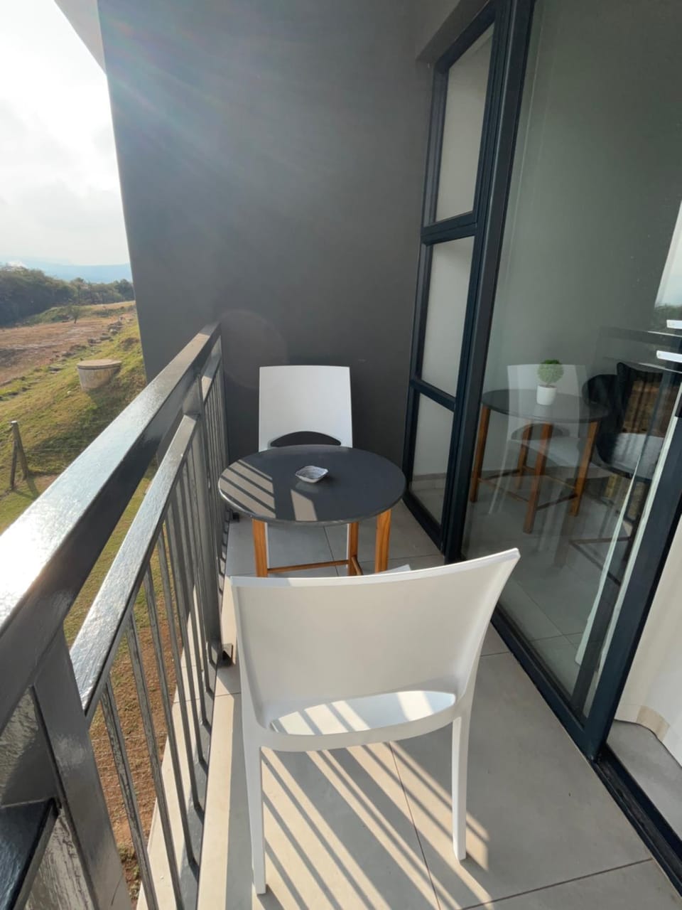 Poolside stay with city view & free parking Apartment in KwaZulu-Natal