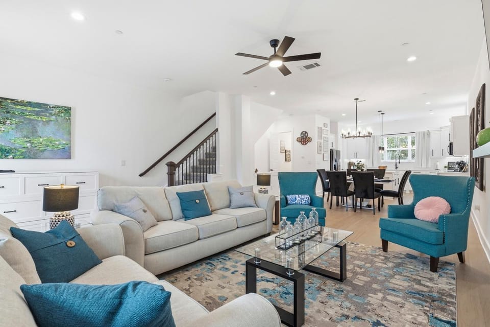 Living room, Seating area